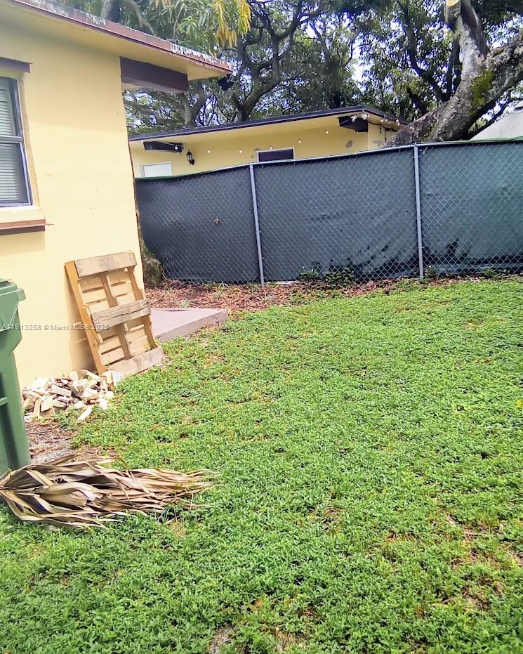 LAUDERDALE HOMESITES - Residential Lease