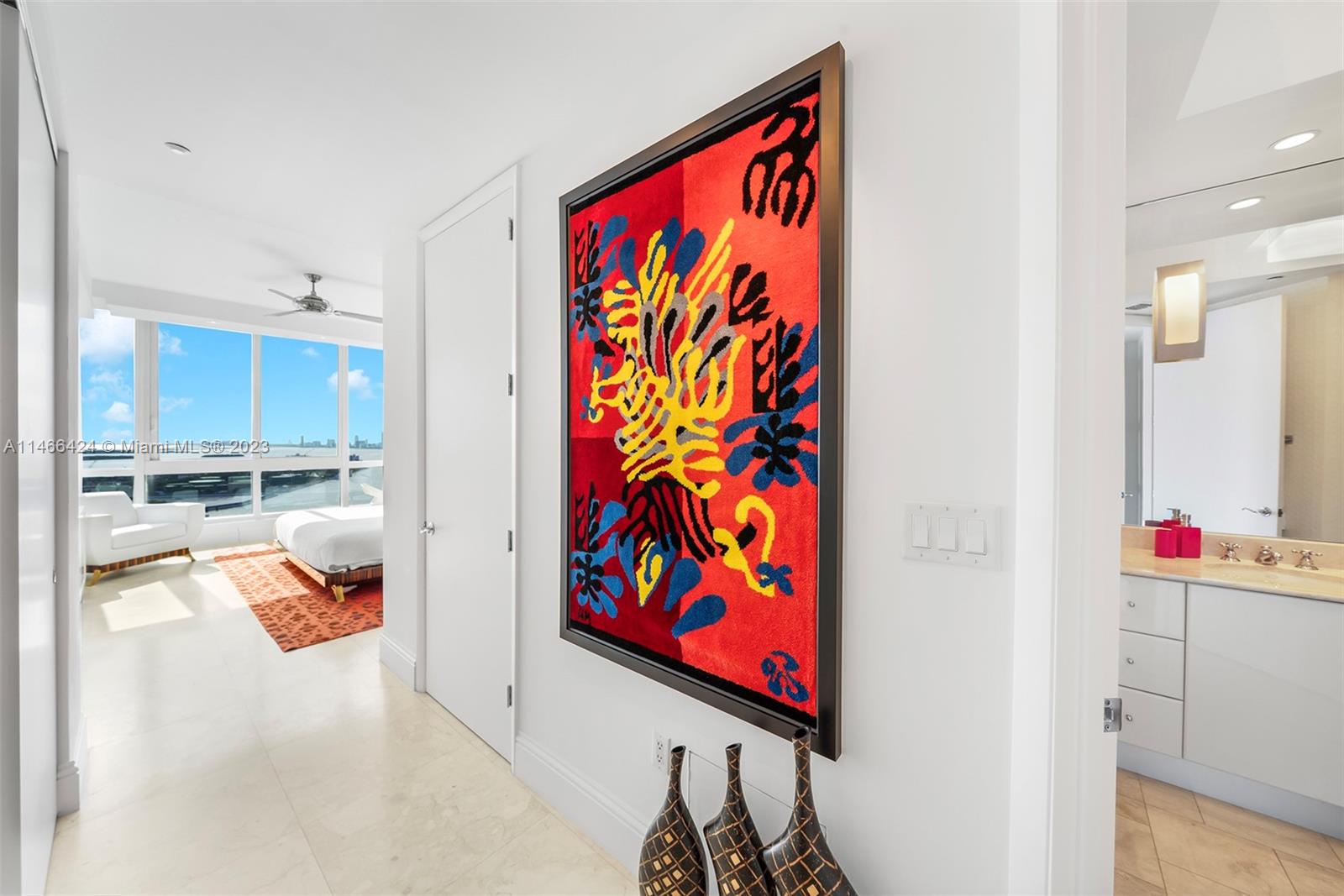 CONTINUUM ON SOUTH BEACH - Residential