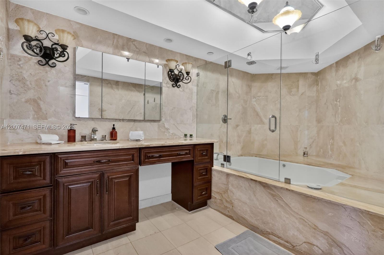 3000 ISL BLVD WILLIAMS IS - Residential