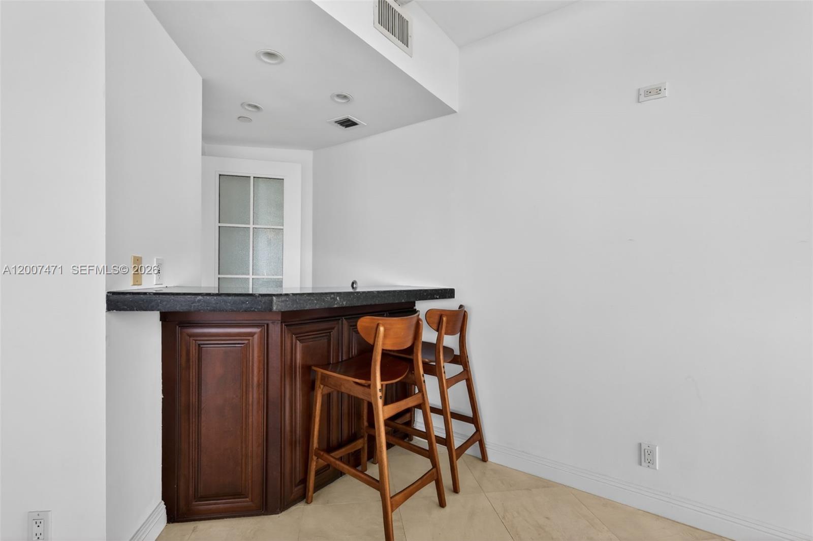 3000 ISL BLVD WILLIAMS IS - Residential