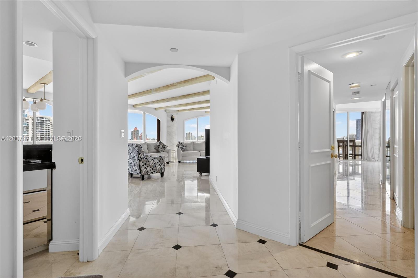 3000 ISL BLVD WILLIAMS IS - Residential