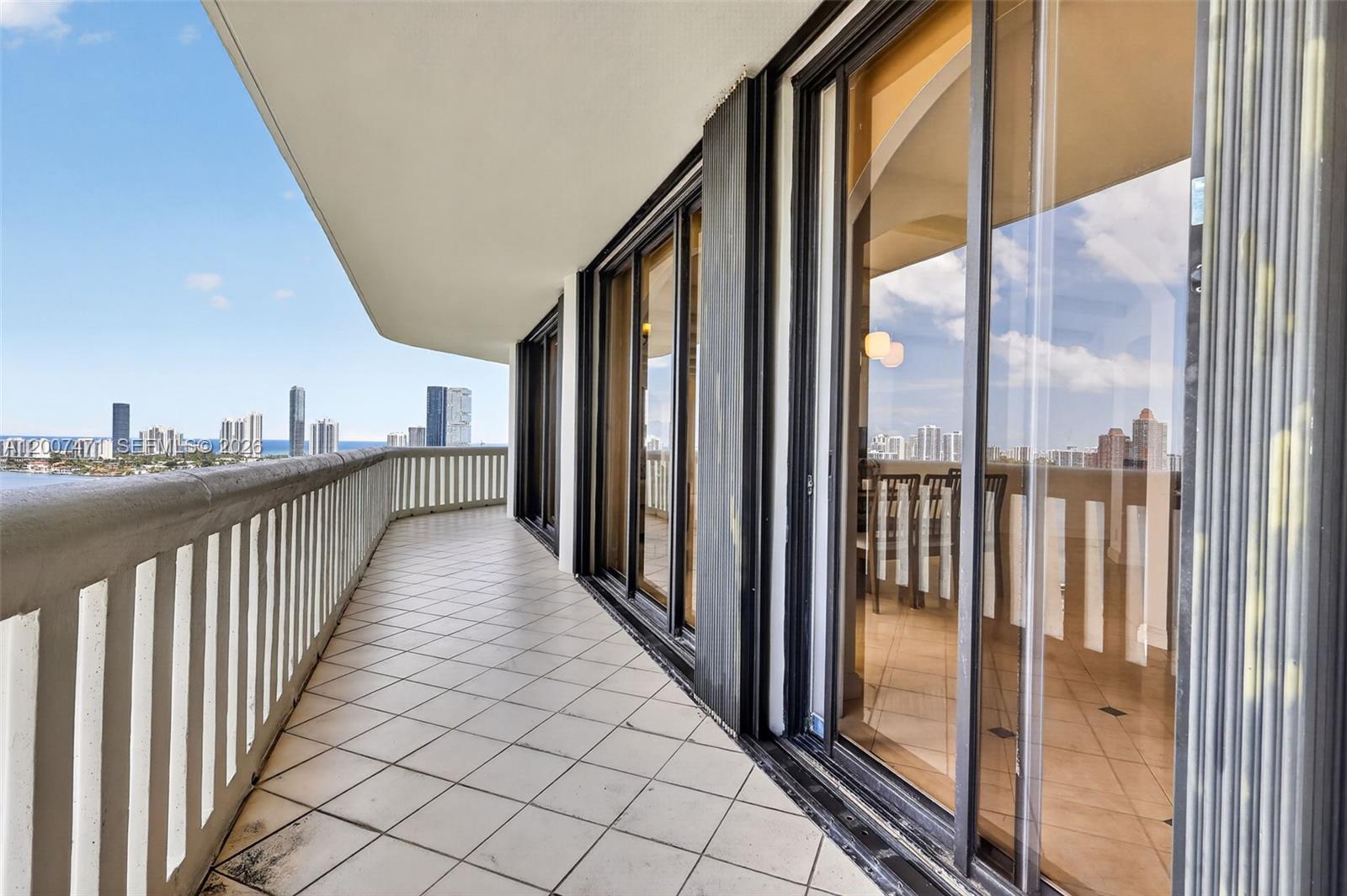 3000 ISL BLVD WILLIAMS IS - Residential