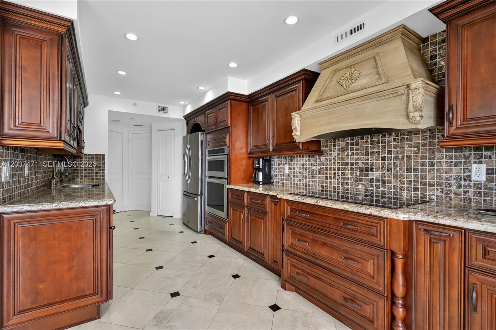 3000 ISL BLVD WILLIAMS IS - Residential