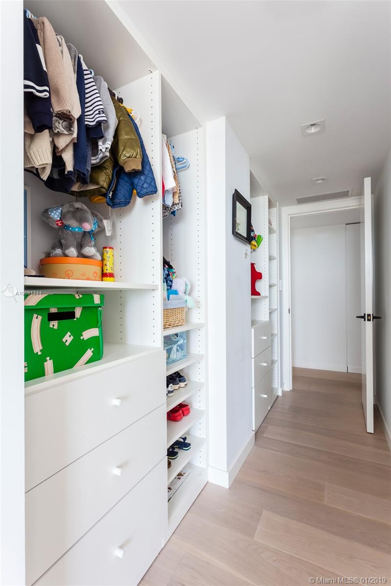 CASA DEL MAR CONDO - Residential