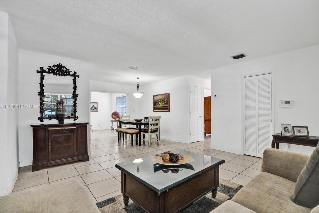 RICHMOND HGTS ESTS 4TH AD - Residential