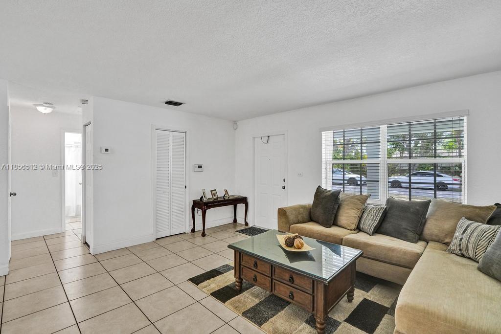 RICHMOND HGTS ESTS 4TH AD - Residential