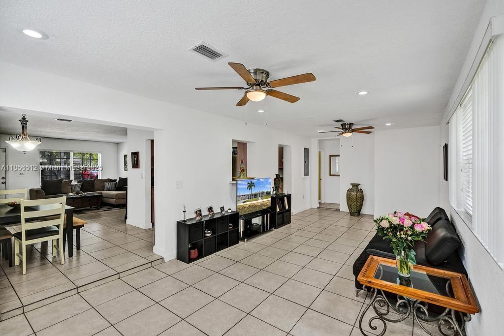 RICHMOND HGTS ESTS 4TH AD - Residential