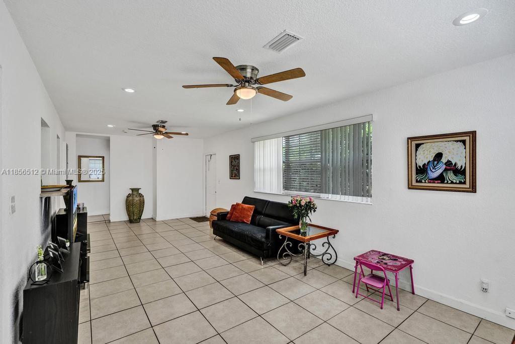 RICHMOND HGTS ESTS 4TH AD - Residential