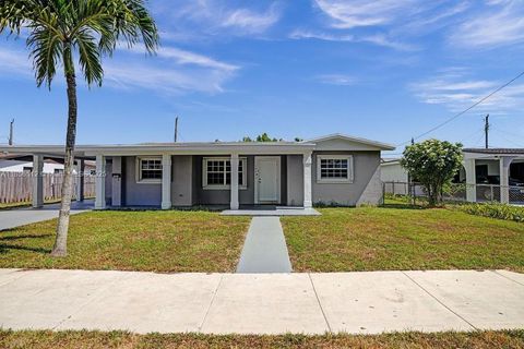 10451 SW 150 TER Miami FL 33176