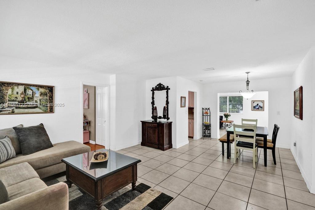 RICHMOND HGTS ESTS 4TH AD - Residential