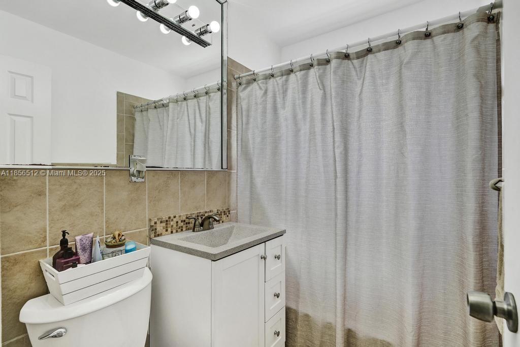 RICHMOND HGTS ESTS 4TH AD - Residential