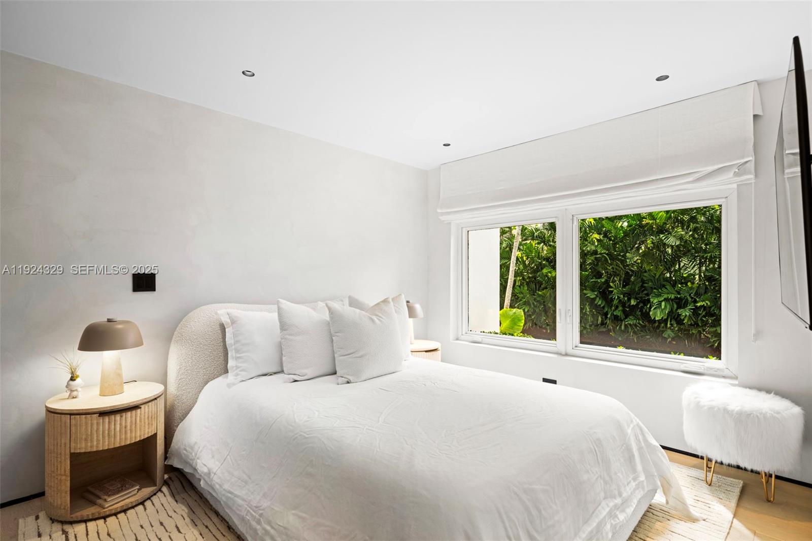 SAN MARINO ISLAND - Residential Lease