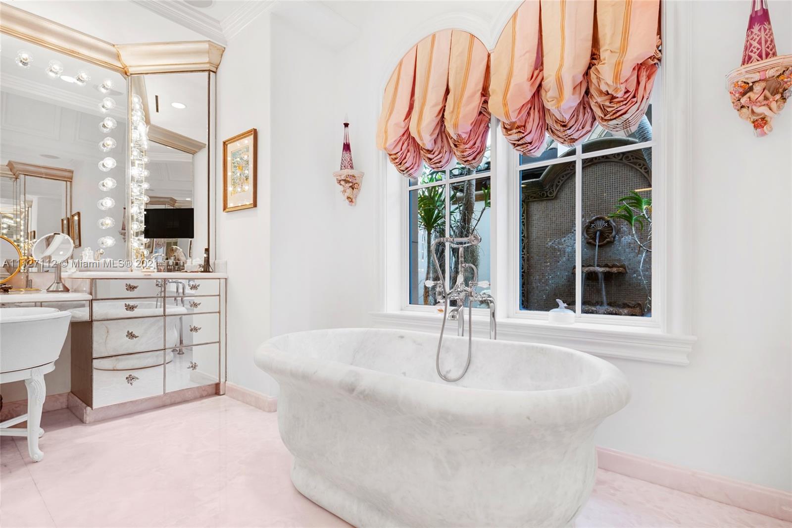 ADMIRALS COVE 2 PAR A - Residential