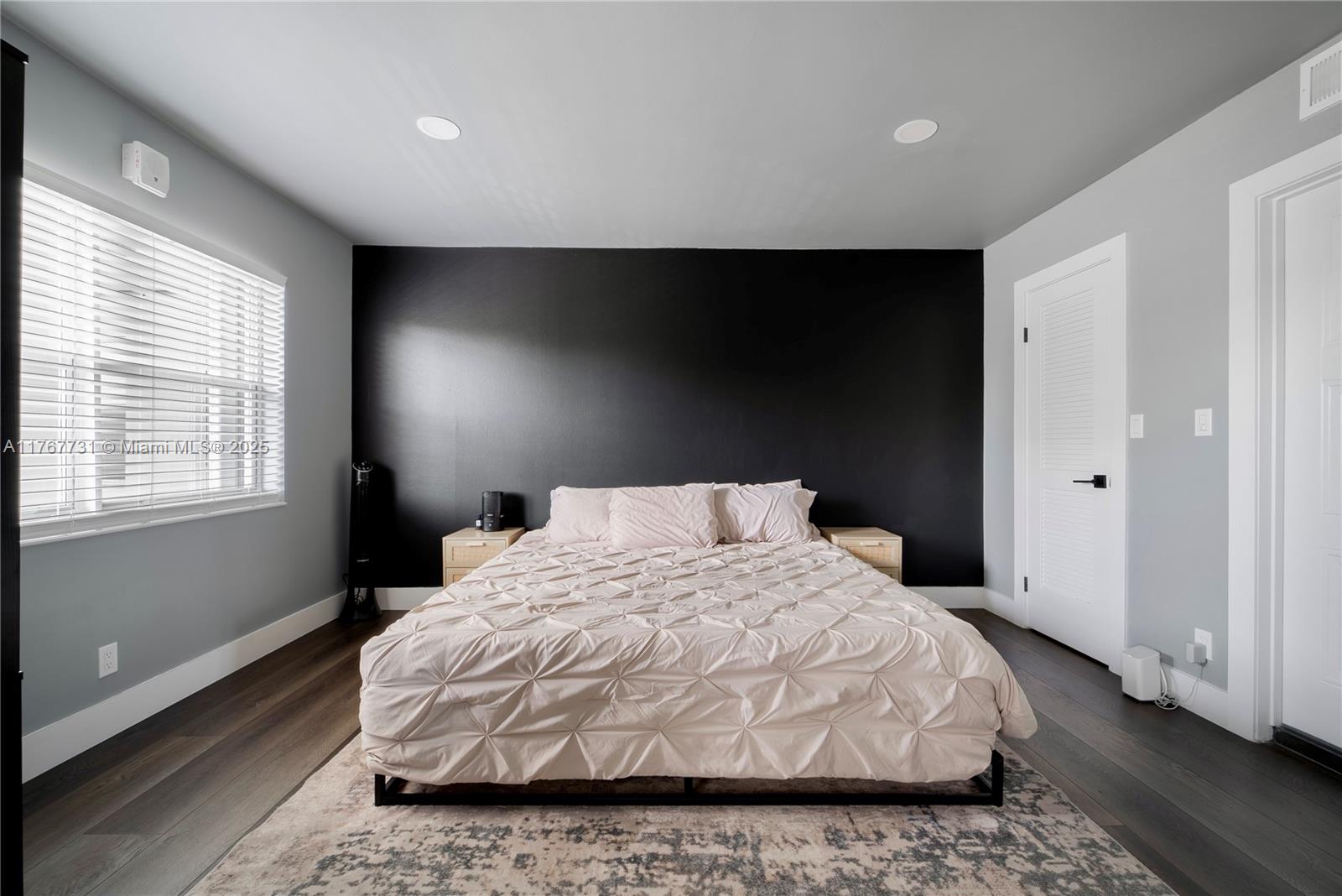 PARK PLACE CONDO - Residential