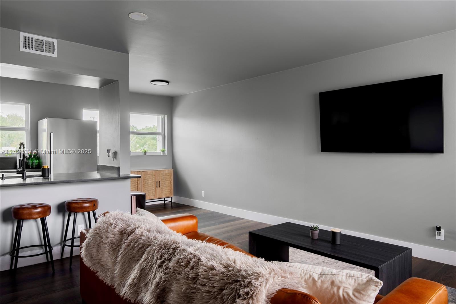 PARK PLACE CONDO - Residential