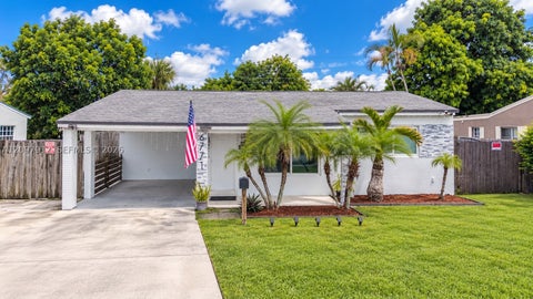 Photo of 6771 Harding St, Hollywood, FL 33024 (MLS # A12097912)