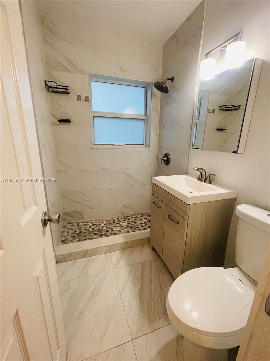 PINE TREE PARK - Residential Income