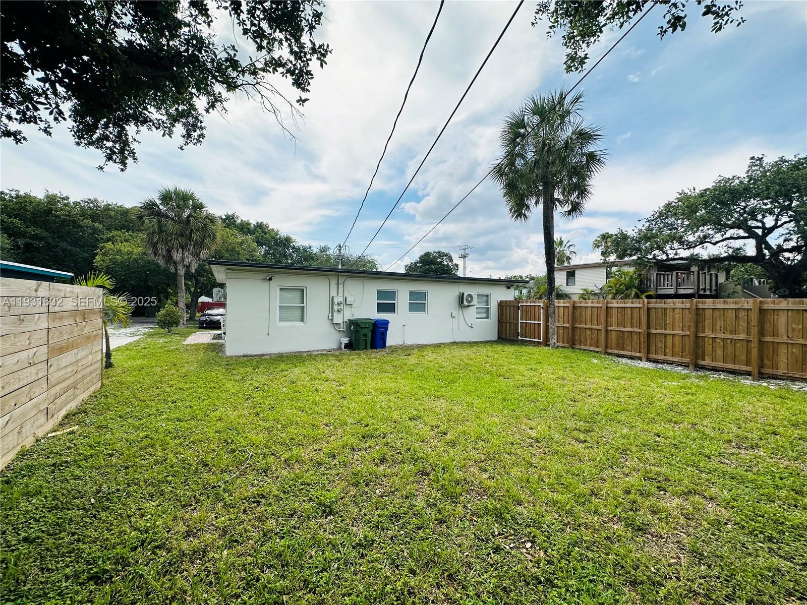 PINE TREE PARK - Residential Income