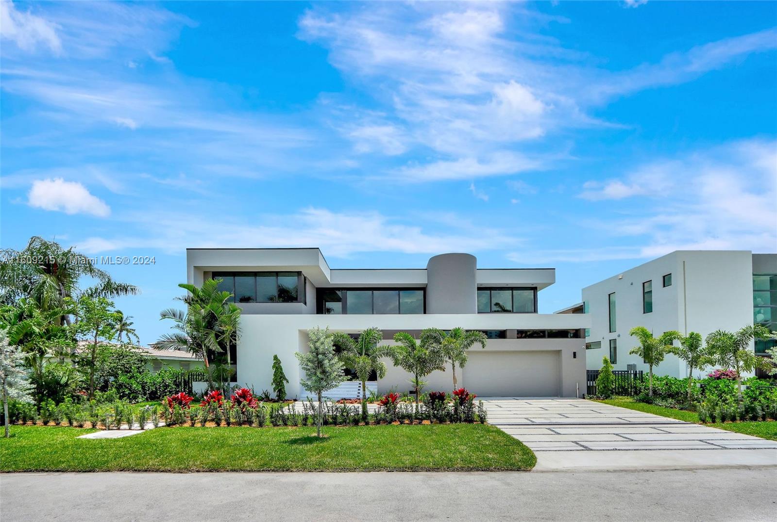 EASTERN SHORES - Residential