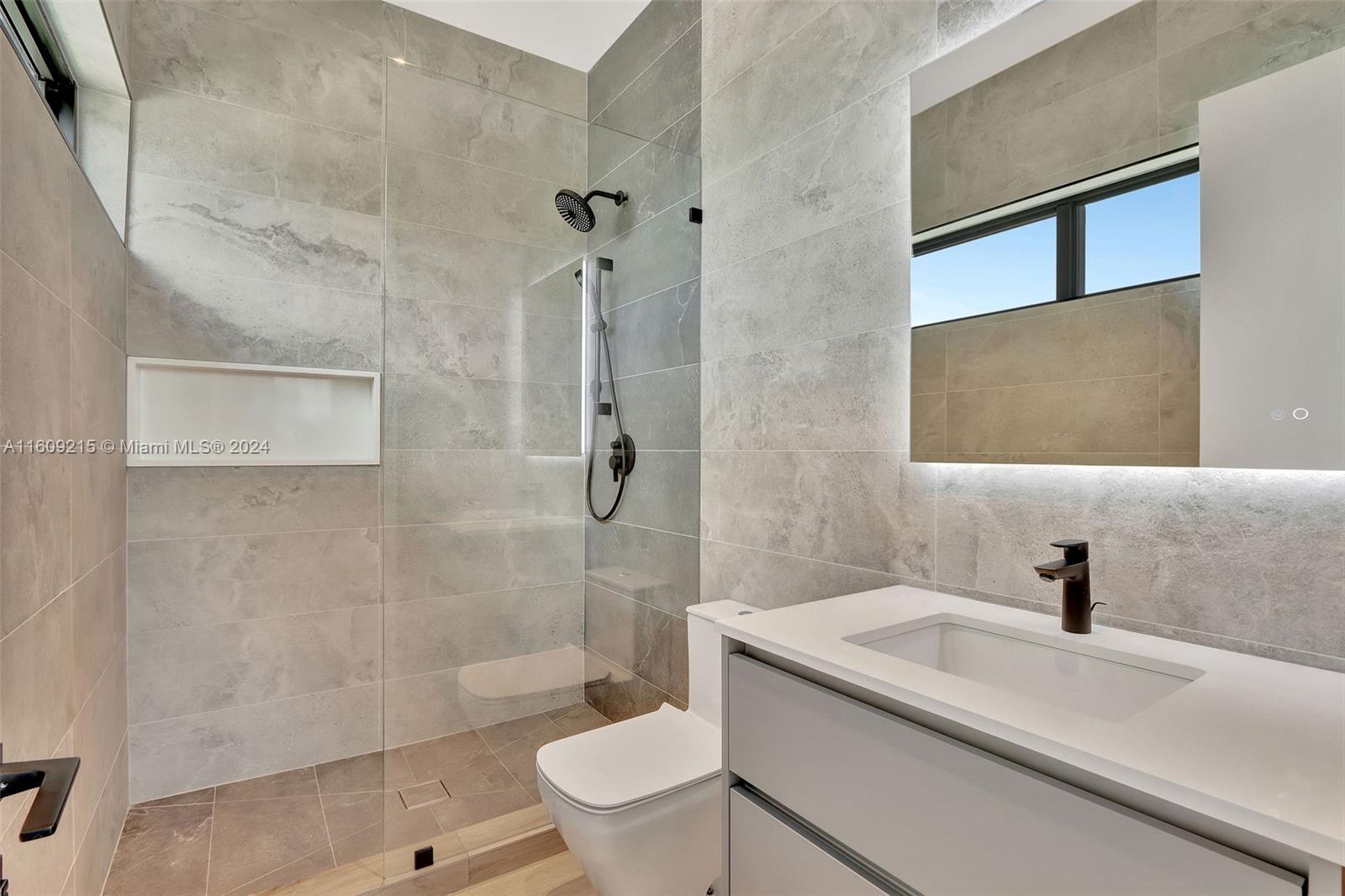 EASTERN SHORES - Residential