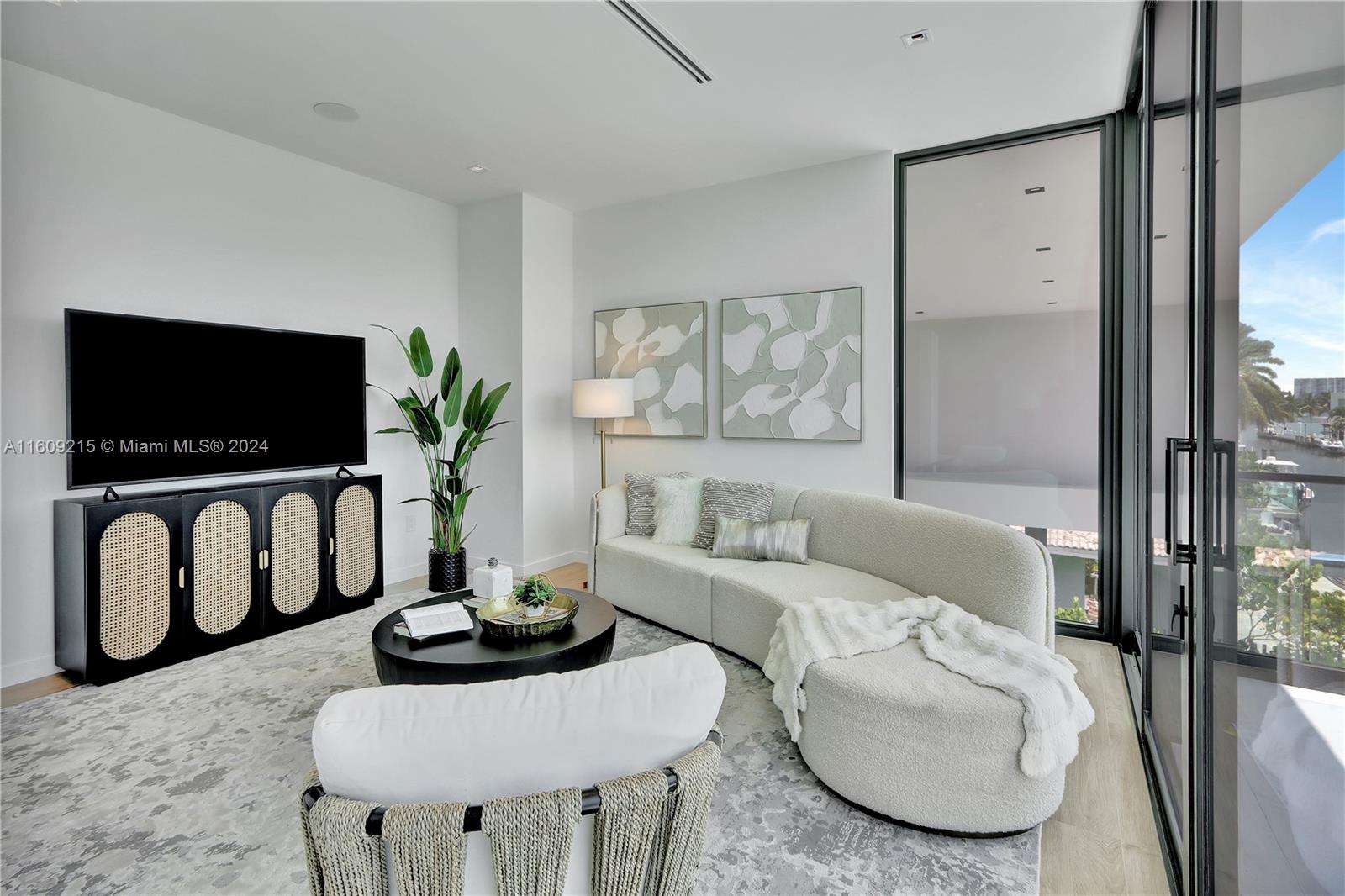 EASTERN SHORES - Residential