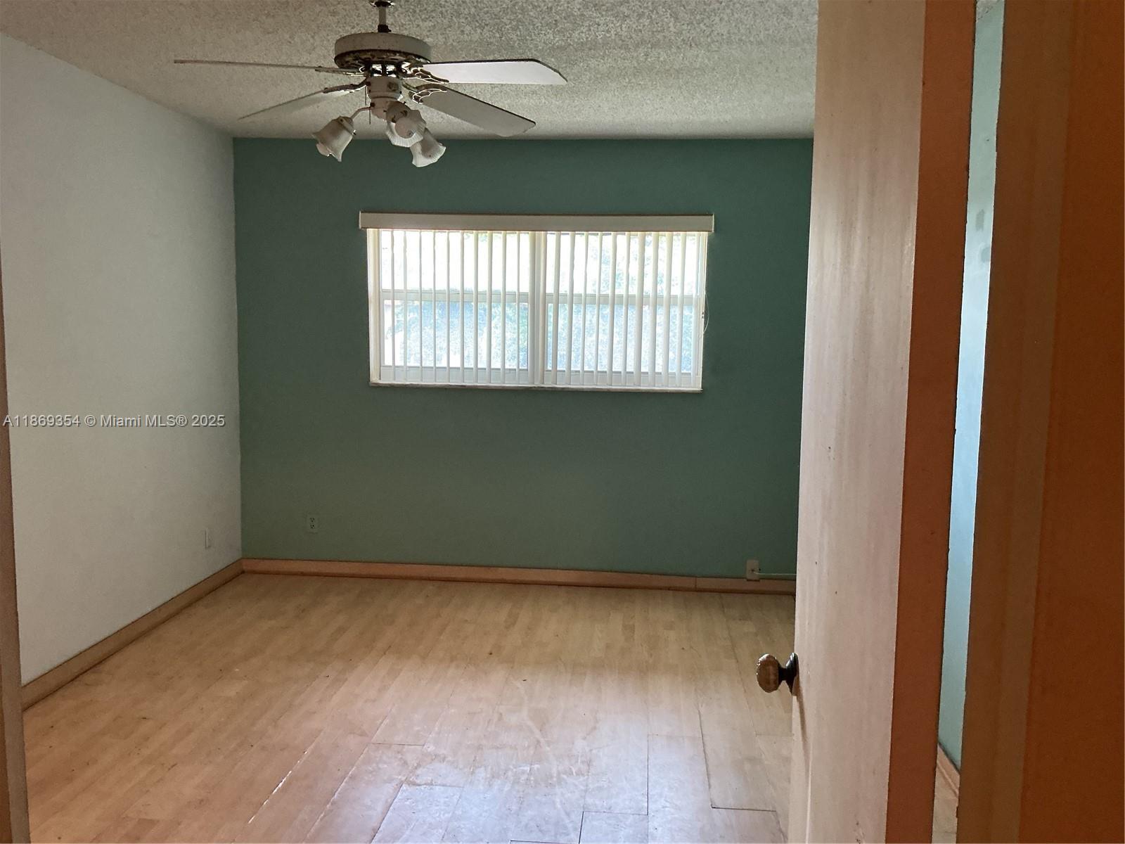 SUNRISE LAKES 8 CONDO - Residential