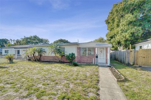 2542 Coolidge St Hollywood FL 33020