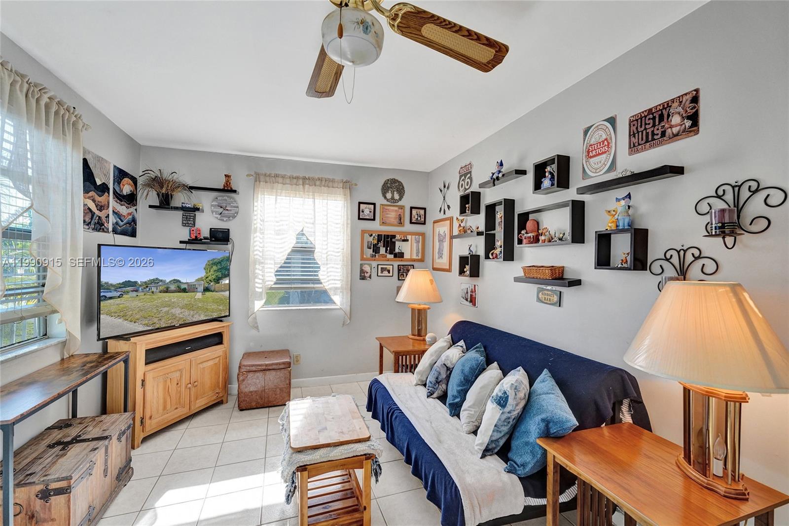 HOLLYWOOD PARK - Residential