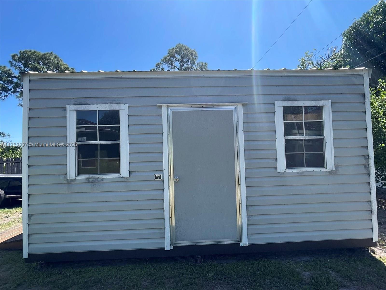 PORT ST LUCIE SECTION 17 - Residential