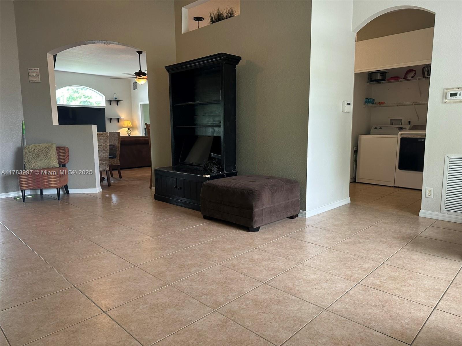 PORT ST LUCIE SECTION 17 - Residential