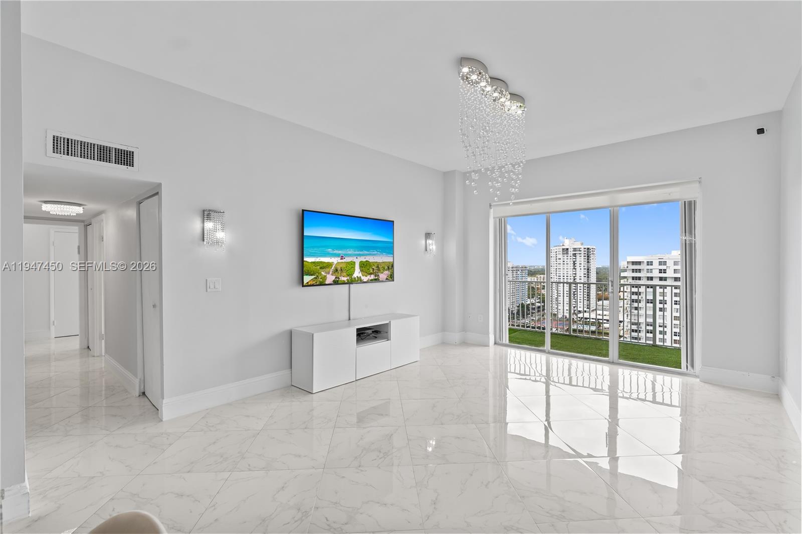 2851 NE 183rd St 2214E