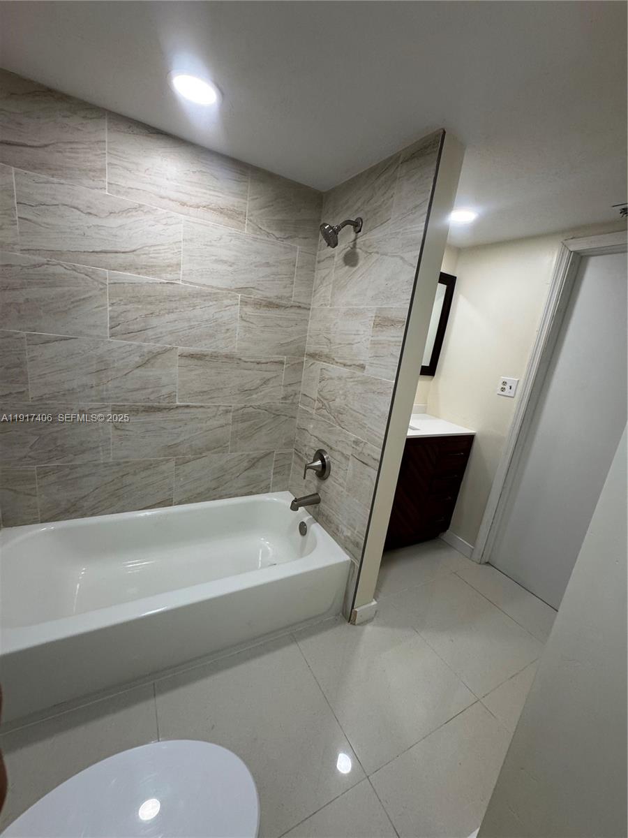 Lake Forest Condo Phase 2 - Residential