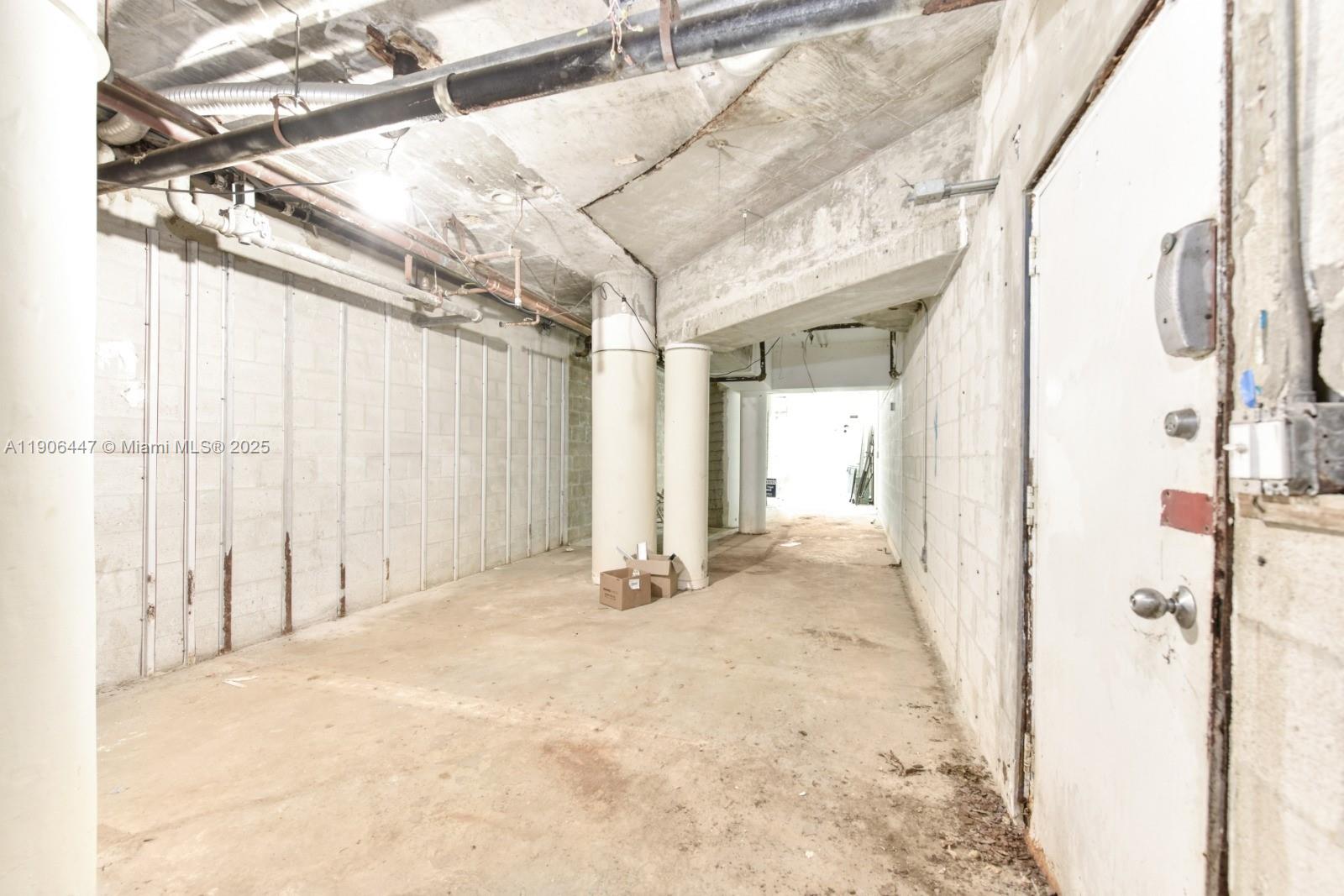 GROVE TOWERS CONDO - Residential