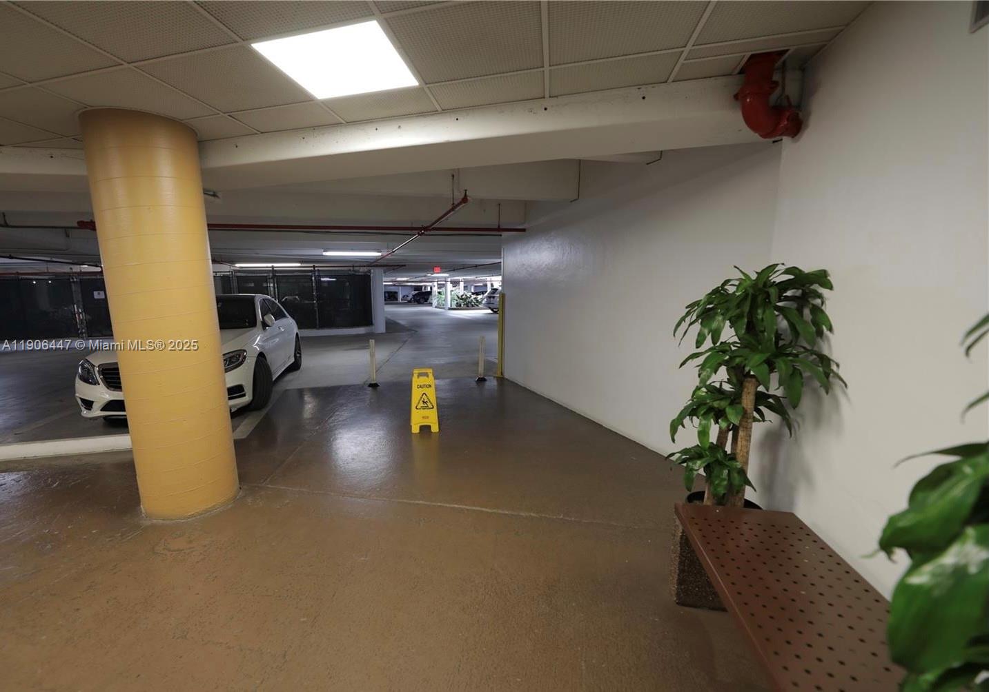 GROVE TOWERS CONDO - Residential