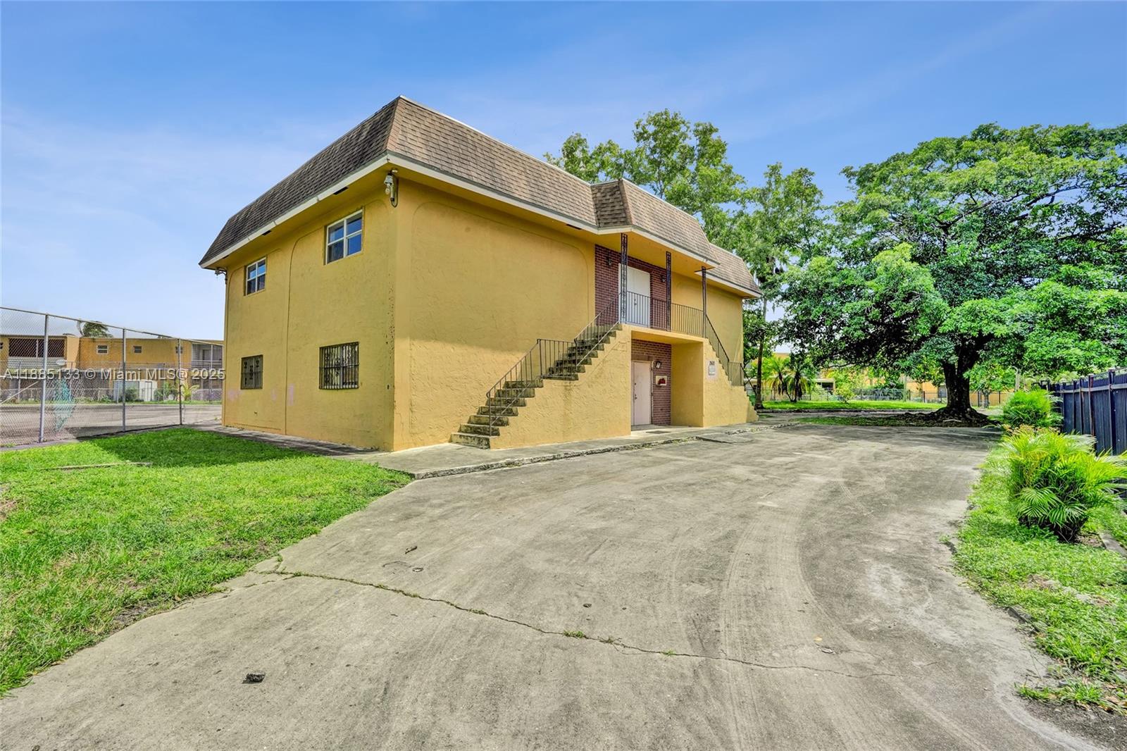 SUNRISE TOWNE 1 - Land