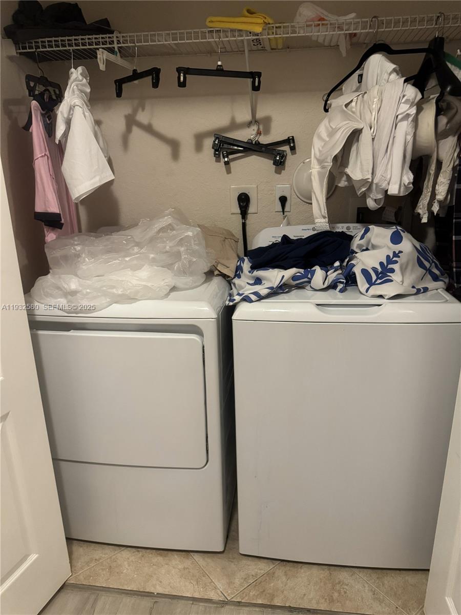 MAJORCA ISLES III CONDO - Residential