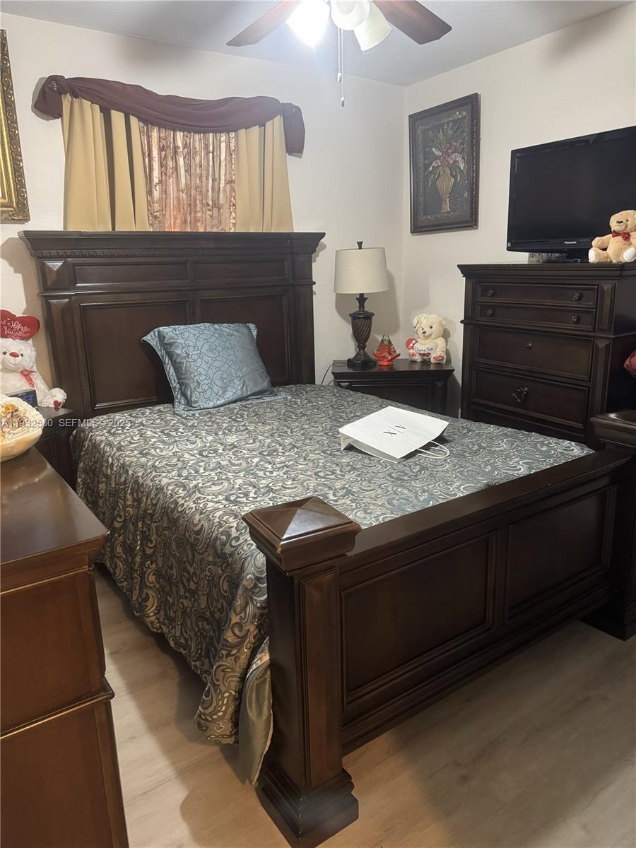 MAJORCA ISLES III CONDO - Residential