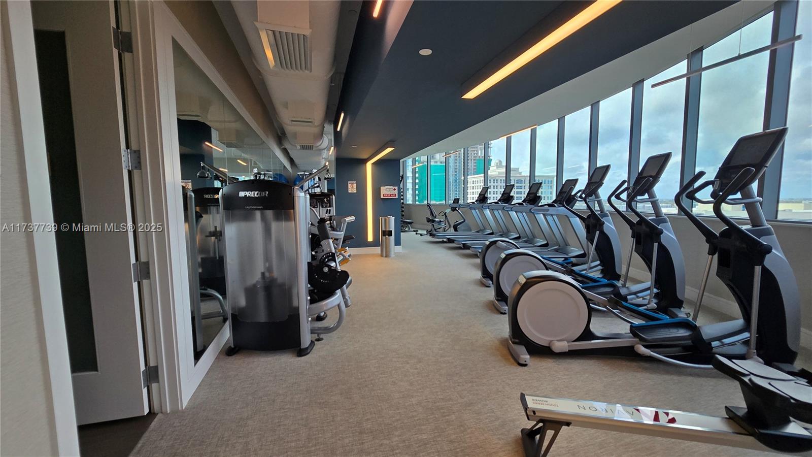 100 LAS OLAS CONDO - Residential