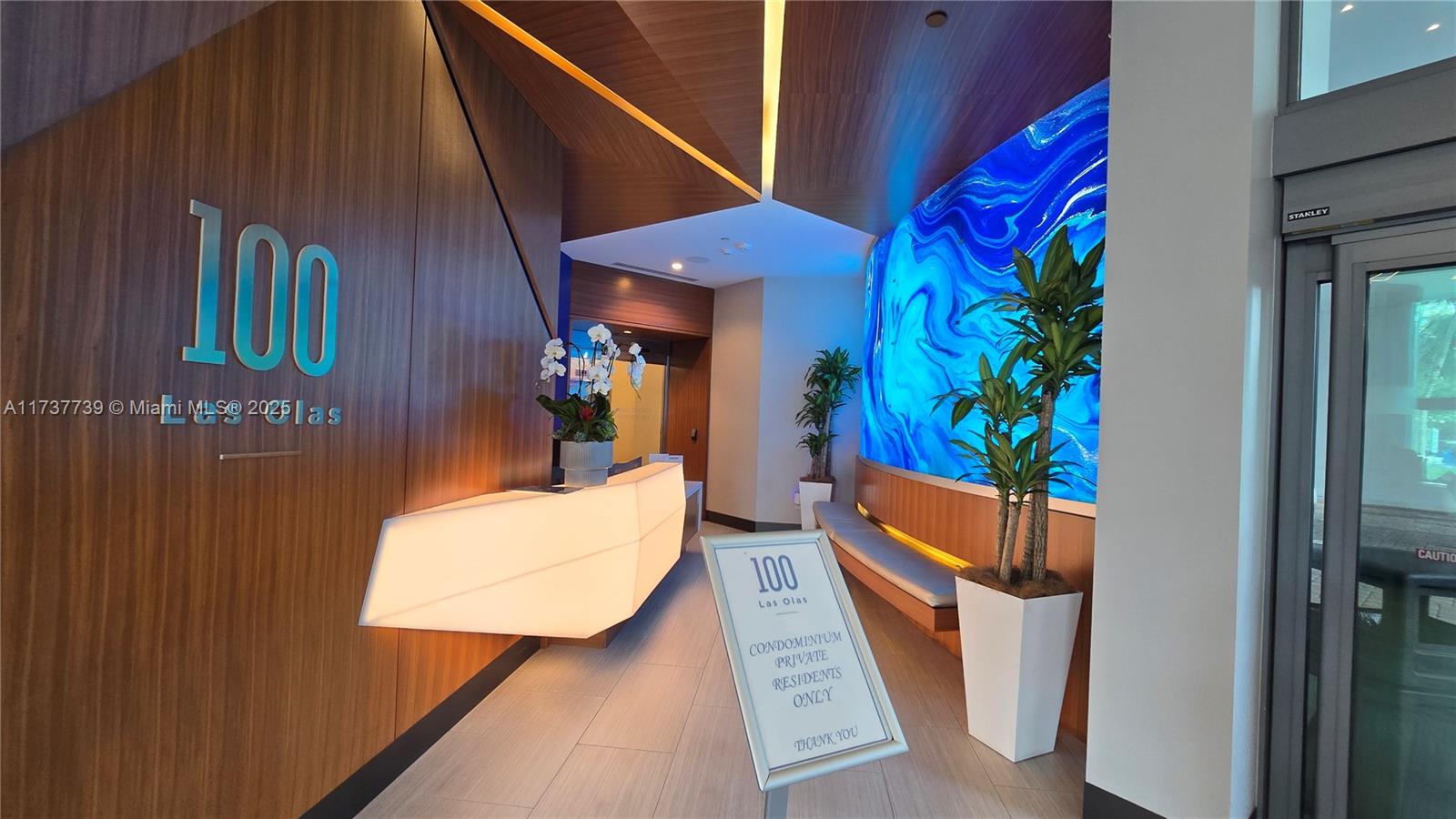 100 LAS OLAS CONDO - Residential