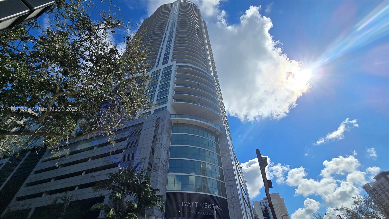 Property for Sale at 100 E Las Olas Blvd 2202, Fort Lauderdale, Broward County, Florida - Bedrooms: 2 
Bathrooms: 3  - $1,600,000
