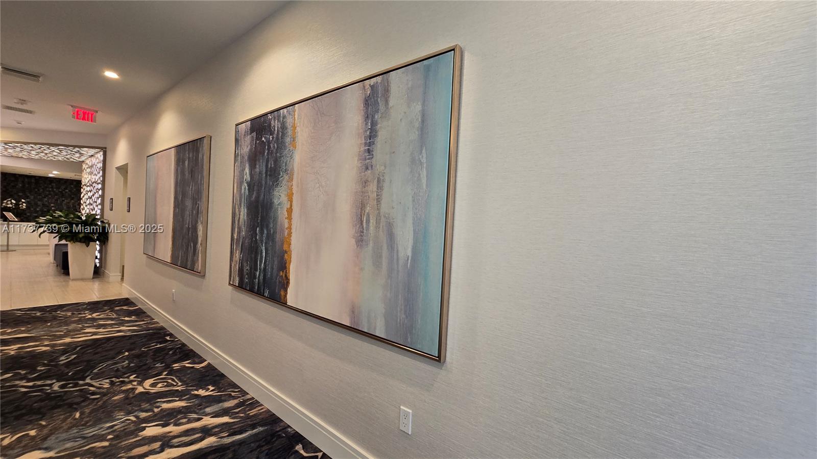 100 LAS OLAS CONDO - Residential