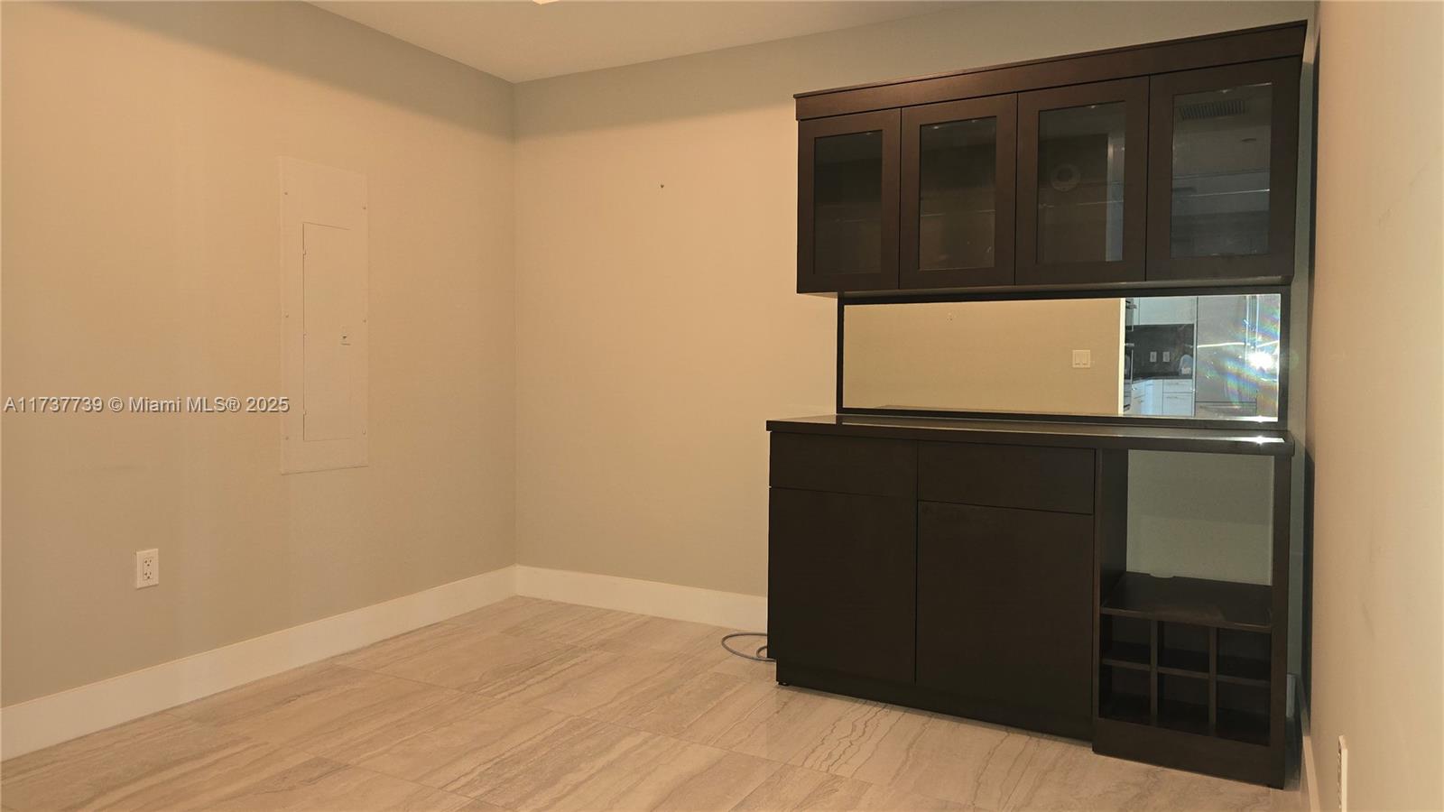 100 LAS OLAS CONDO - Residential