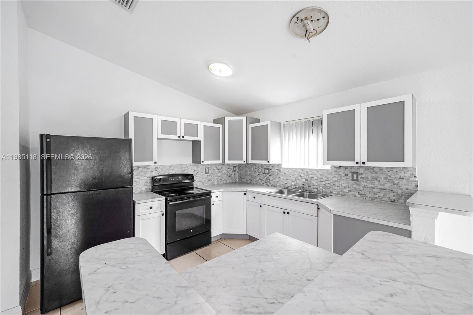 SILVER PALM PARK - Residential