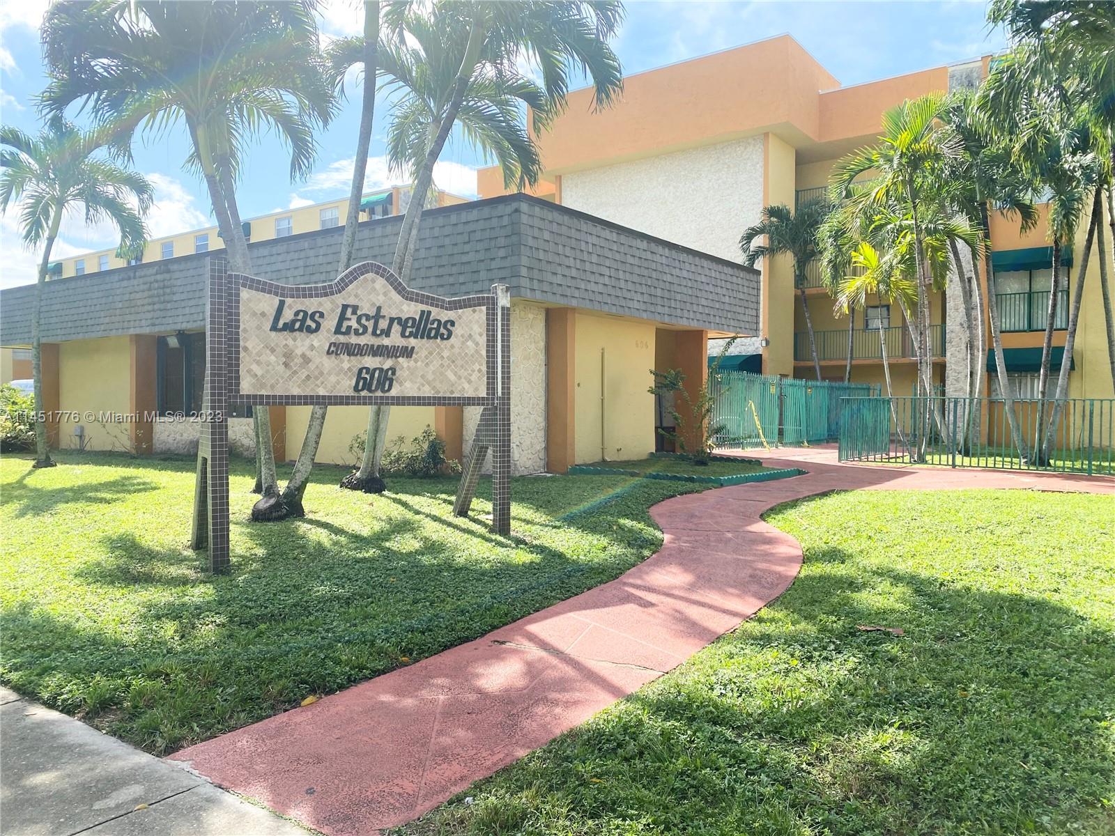 LAS ESTRELLAS CONDO - Residential