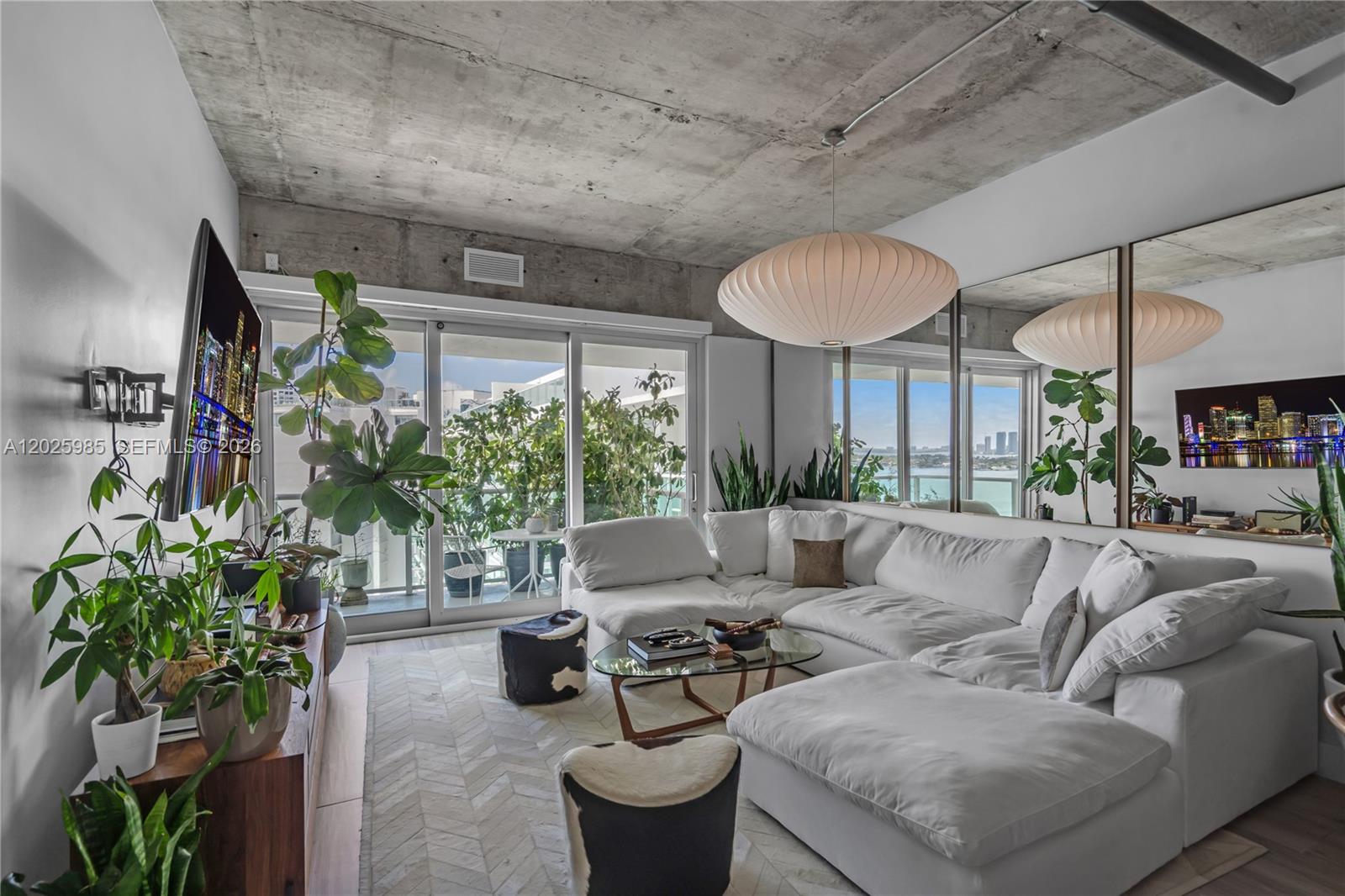 MIRADOR 1000 CONDO - Residential