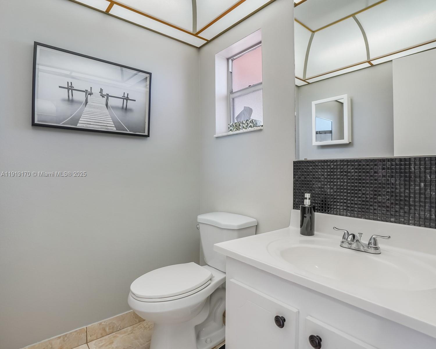 SUNRISE LAKES 118 CONDO - Residential