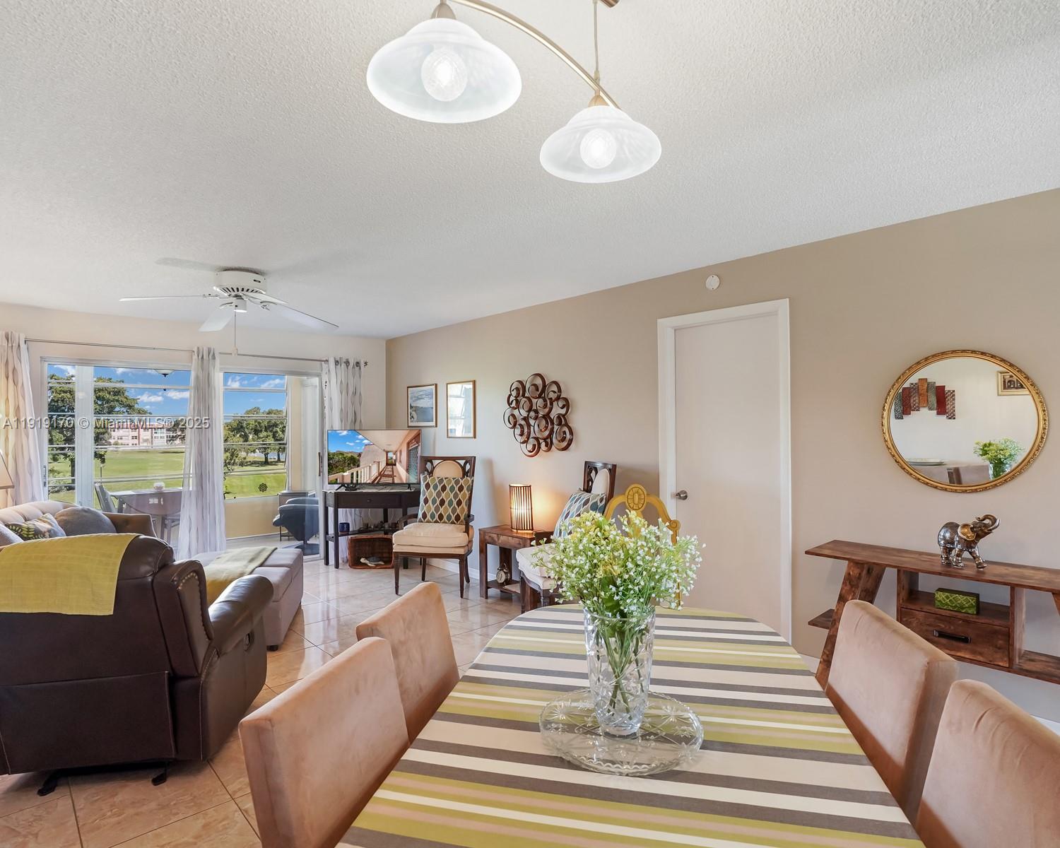 SUNRISE LAKES 118 CONDO - Residential