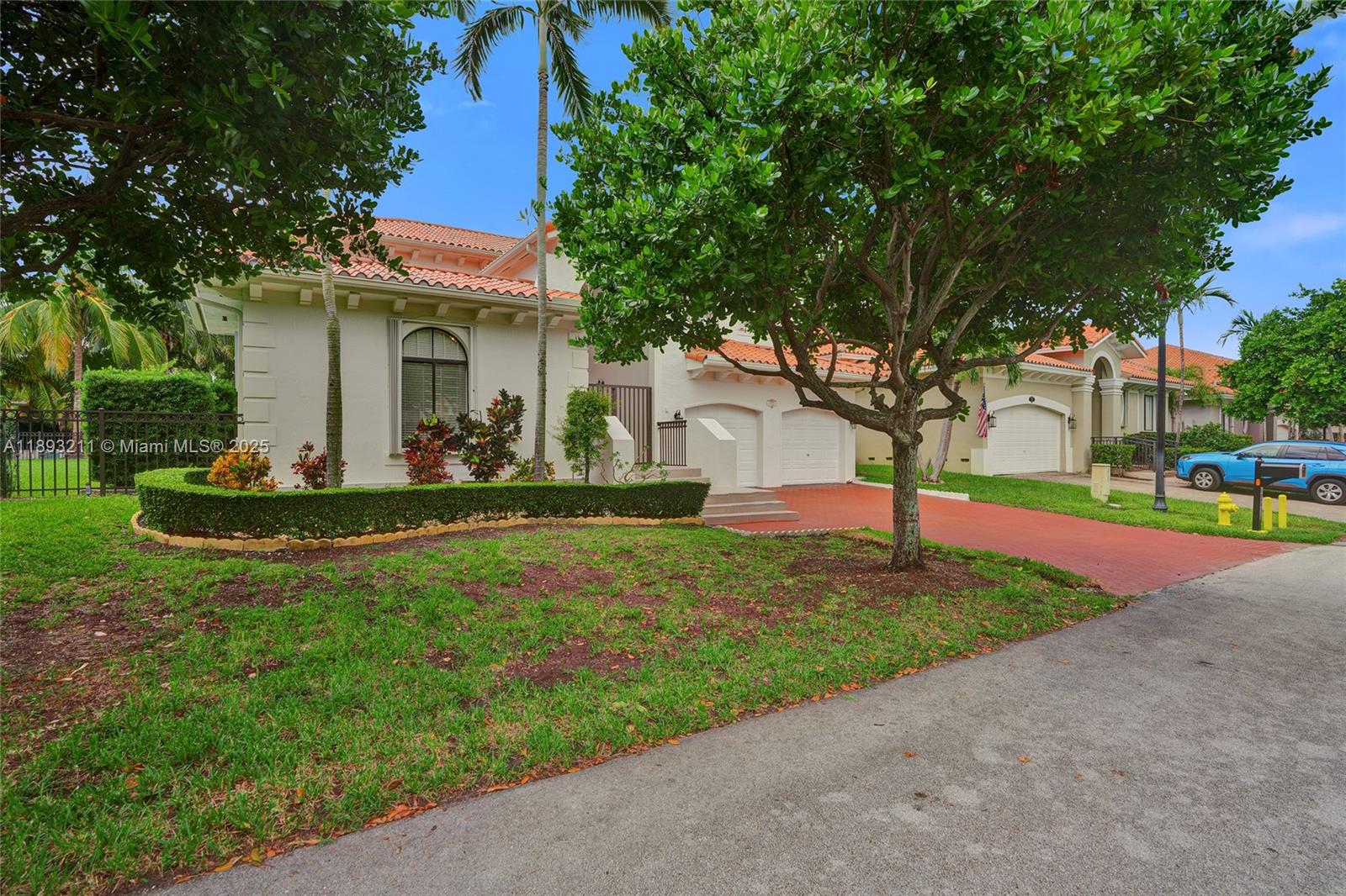 CUTLER CAY - Residential Lease