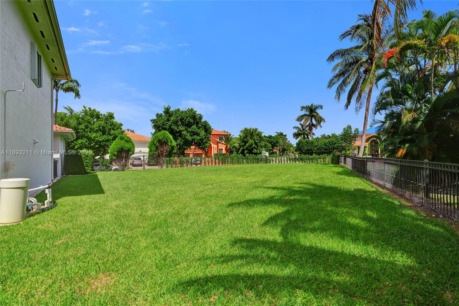 CUTLER CAY - Residential Lease