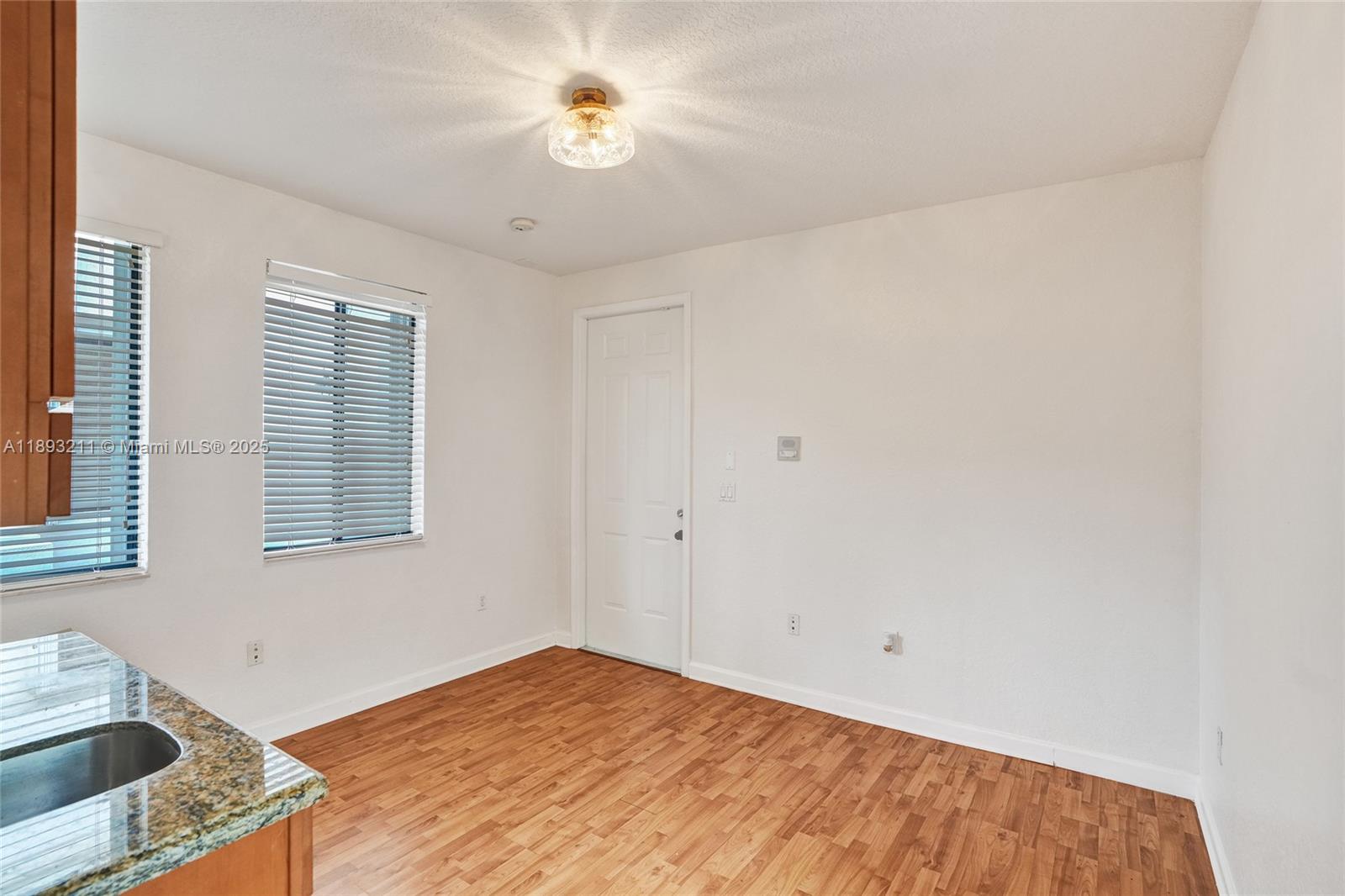 CUTLER CAY - Residential Lease